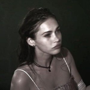 Meet your Posher, Emillia